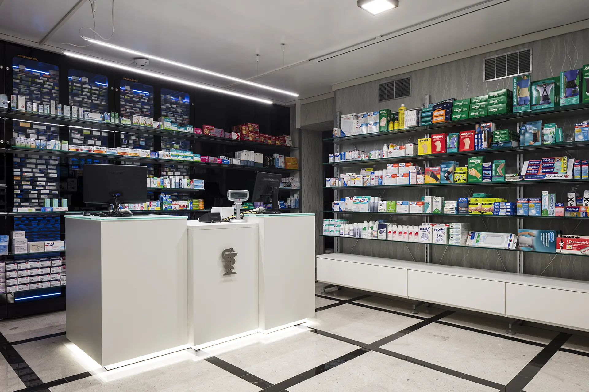 Pharmacie Cunetta 3 Realizzazioni Th.Kohl Farmacia Cunetta Paterno PZ 01