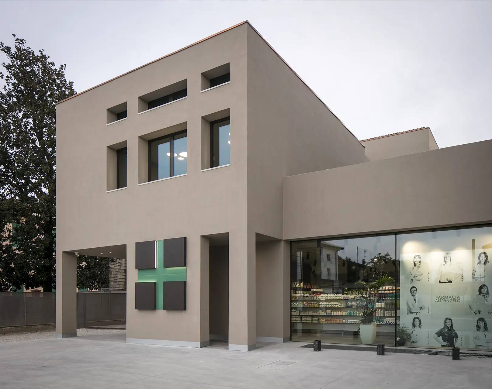 Pharmacie All’Angelo 10 Realizzazioni Th.Kohl - Farmacia All'Angelo Fontaniva PD - gallery 10