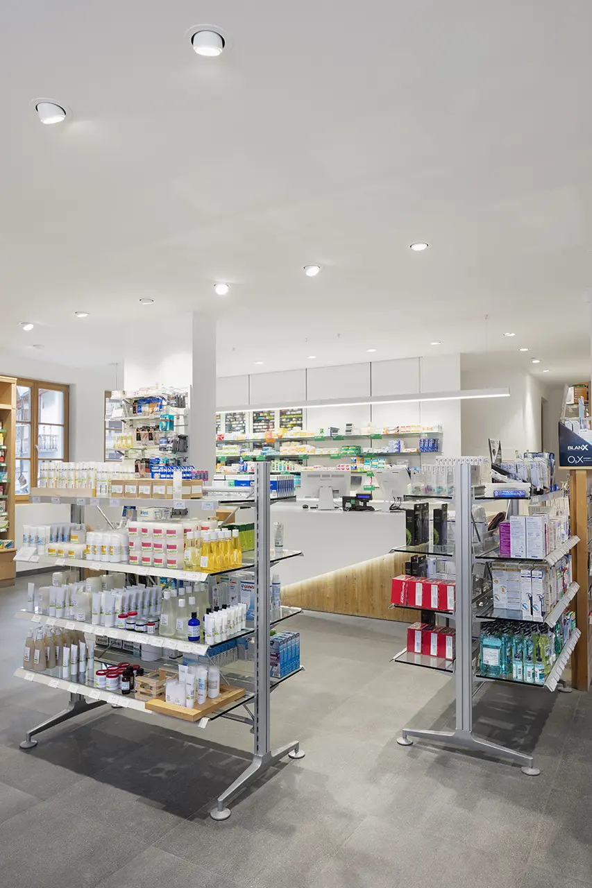 Pharmacie Apoteca Corvara 5 Realizzazioni Th.Kohl - Farmacia Apoteca Corvara BZ - gallery 05