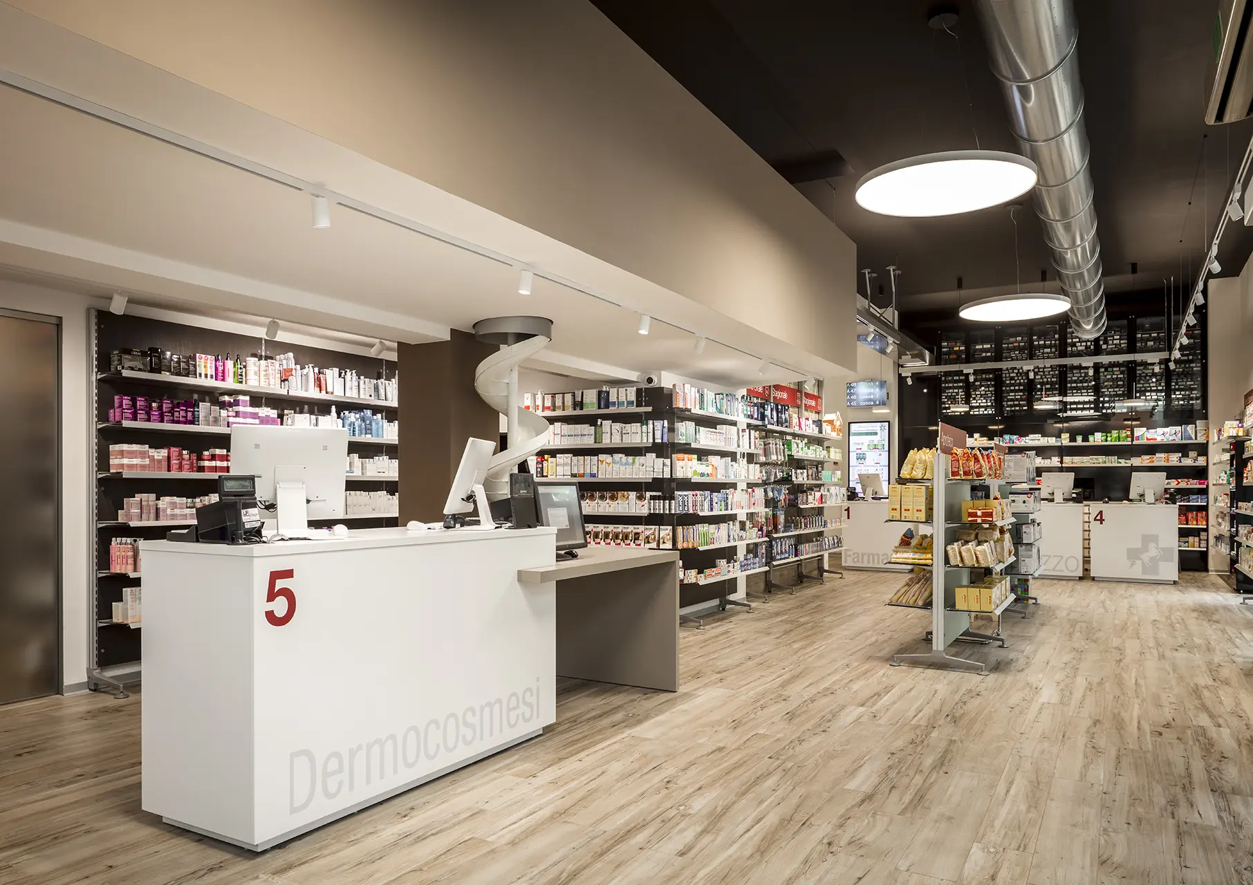 Pharmacie Comunale Giotto 3 Realizzazioni Th.Kohl - Farmacia Comunale Giotto Arezzo AR - gallery 03