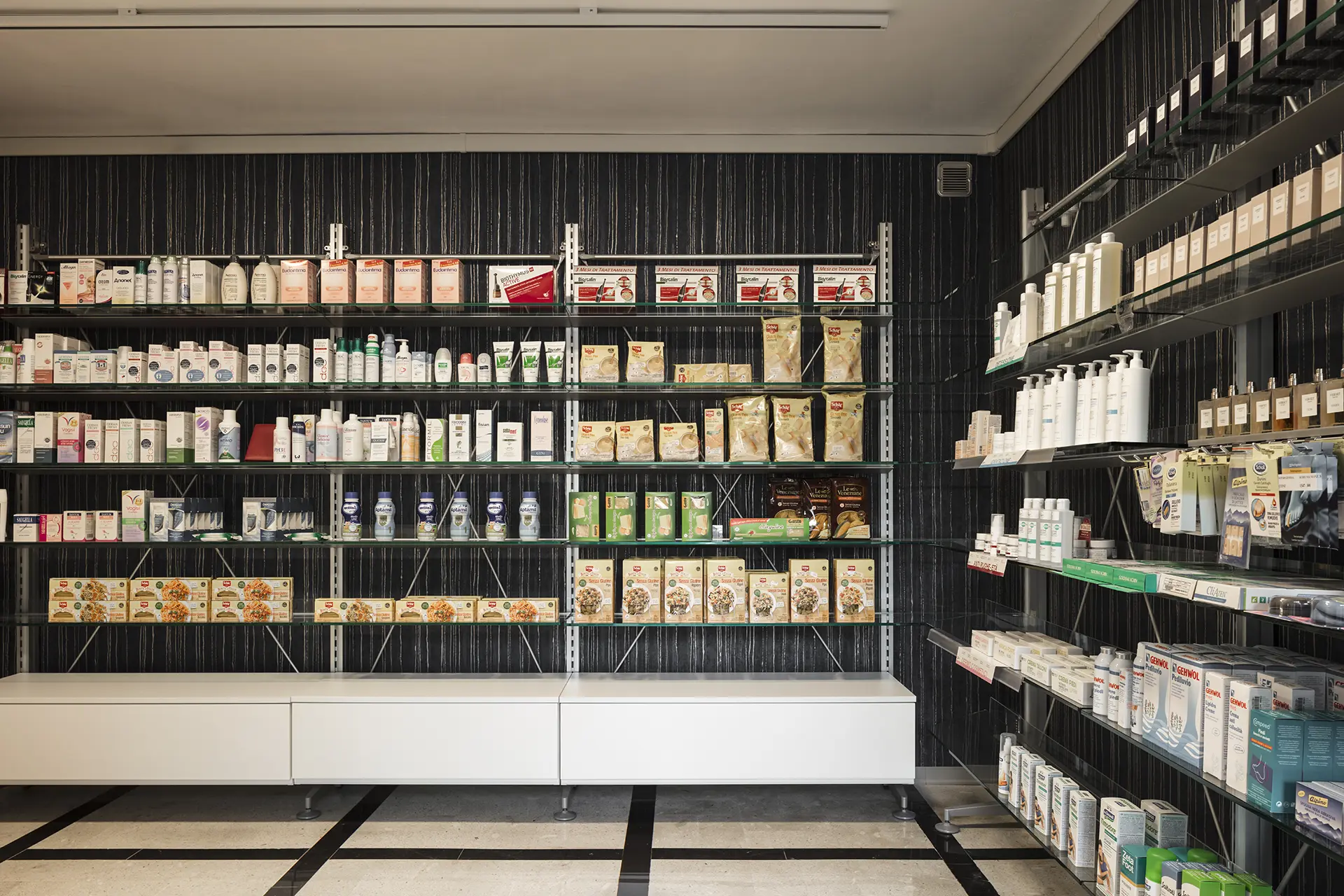 Pharmacie Cunetta 4 Realizzazioni Th.Kohl - Farmacia Cunetta Paterno PZ -gallery 03
