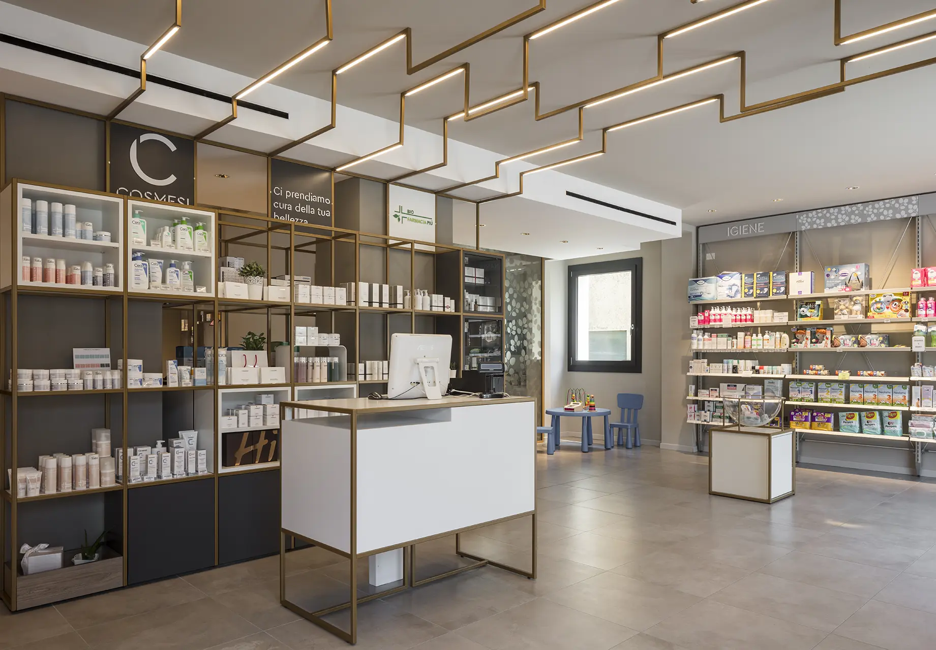 Realizzazioni Th.Kohl - Farmacia Monaco Schio VI - gallery 05 Realizzazioni Th.Kohl - Farmacia Monaco Schio VI - gallery 05