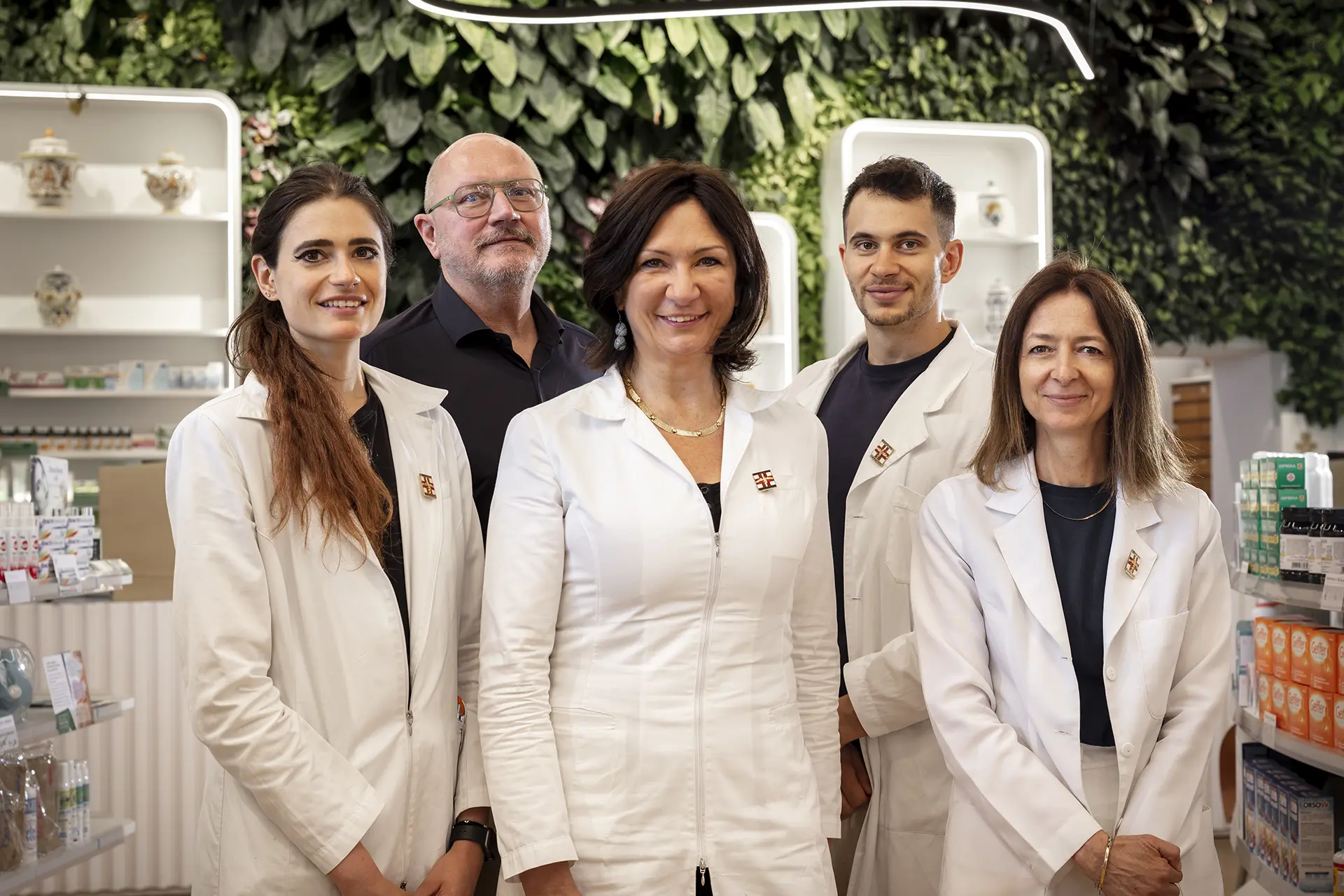 Realizzazione Farmacia Comunale Cascina n°1 - farmacisti - Th.Kohl
