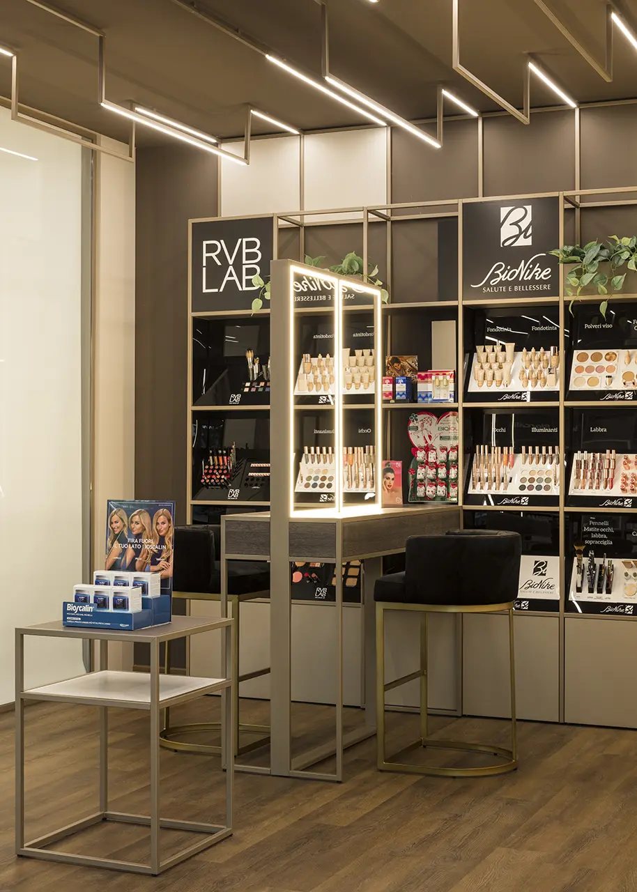 Pharmacie du Stade 5 Realizzazioni Th.Kohl - Farmacia Stadio Bergamo BG - gallery 05