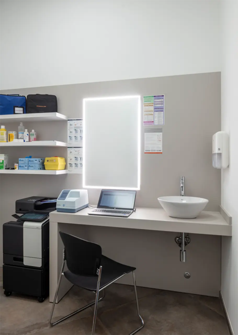 progettazione e installazione aree carbine servizi per farmacie - th.kohl 04