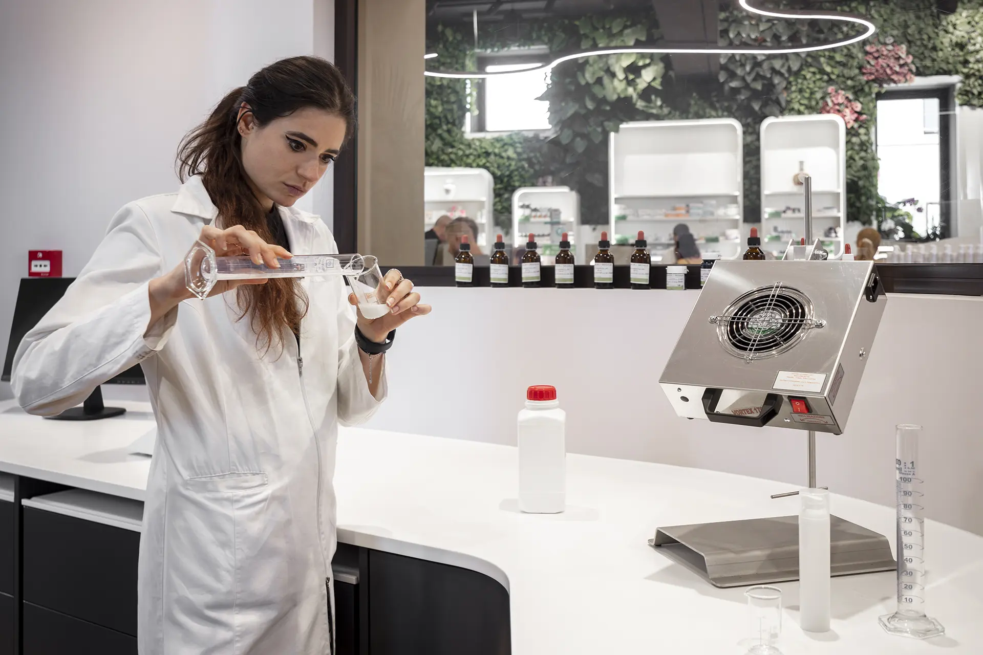 Production de laboratoire galénique pour les pharmacies. - th.kohl