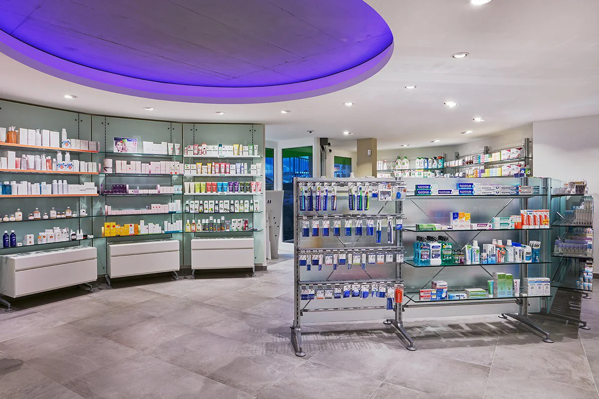 Réalisation Th.Kohl - Pharmacie des Ecoles - gallery 02