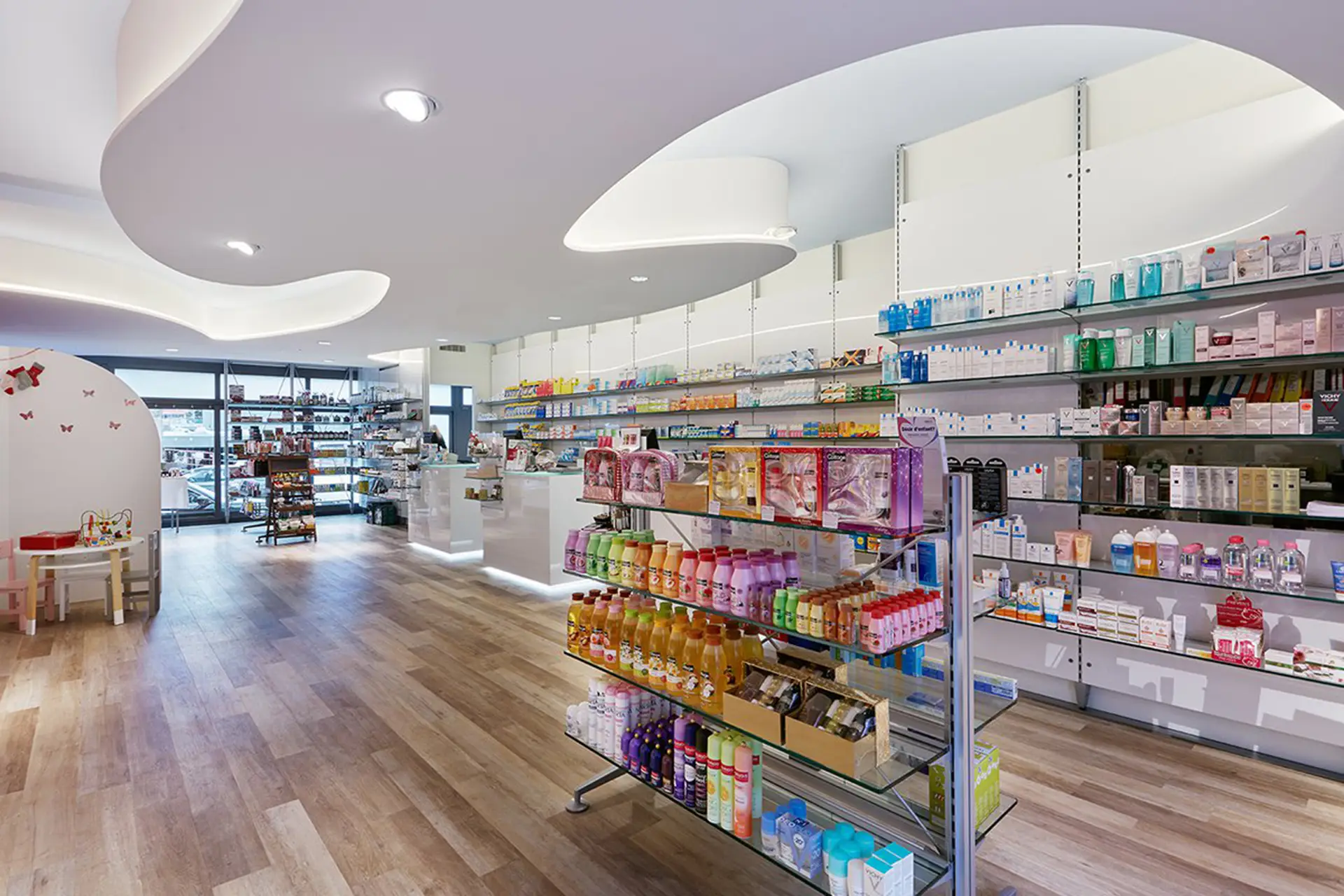 Réalisation Th.Kohl - Pharmacie de Charnot - gallery 01