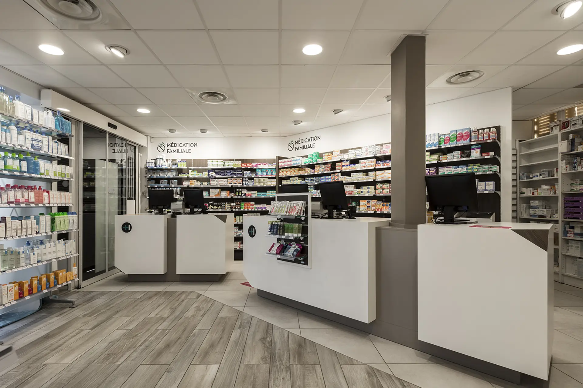 Realisation Th.Kohl Pharmacie de la Halle cover