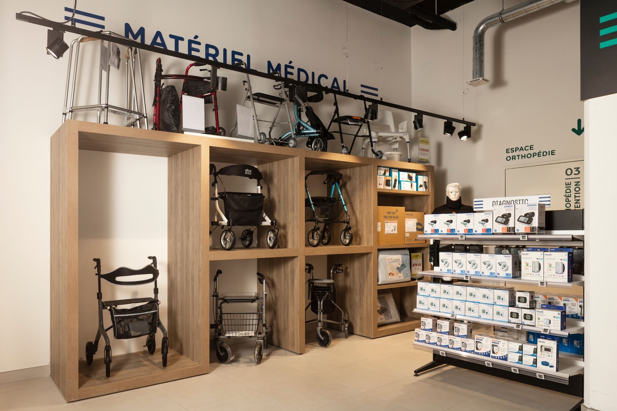 Pharmacie De La Marie 18 Réalisation Th.Kohl -Pharmacie Des Amonts - gallery 05