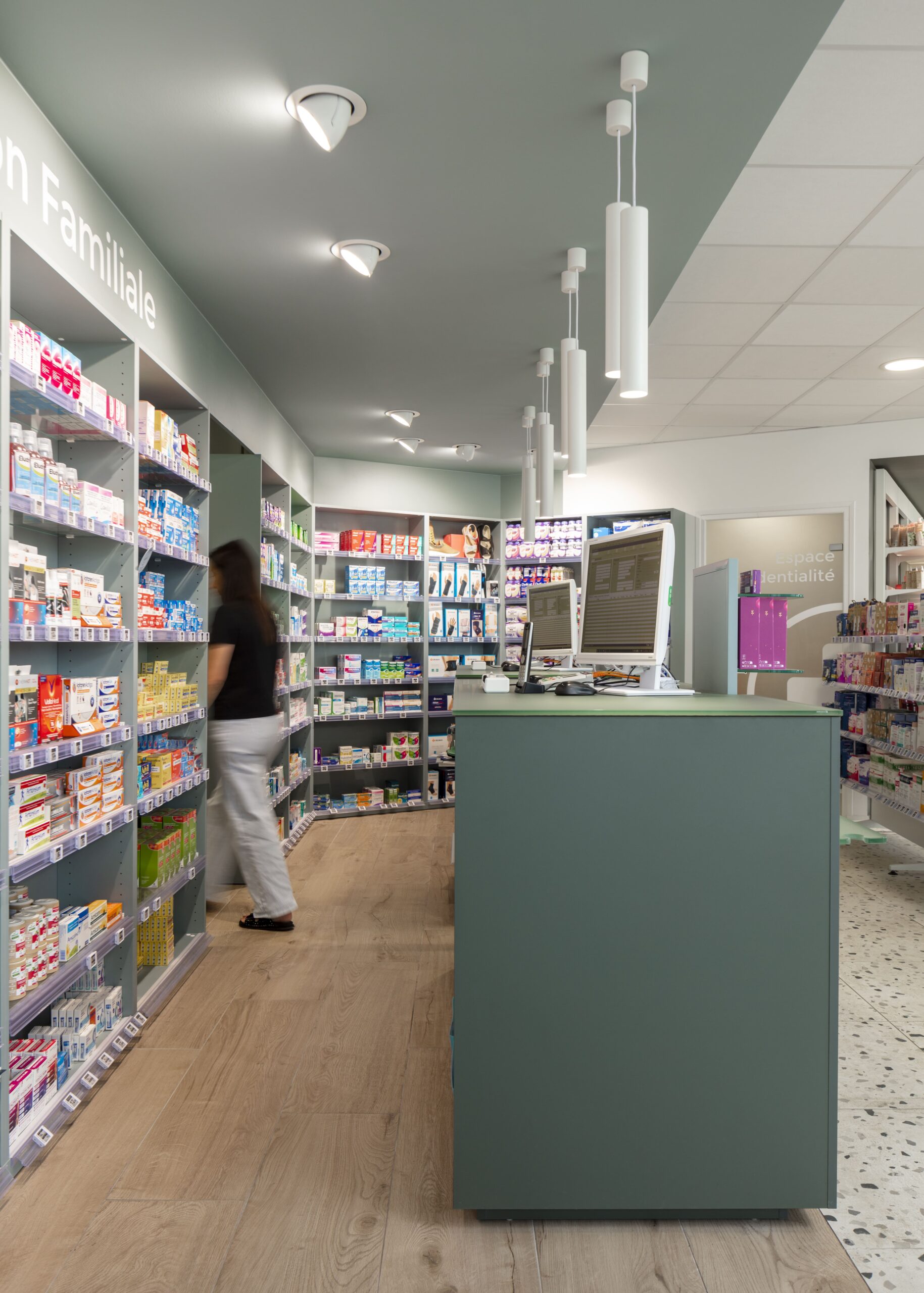 Pharmacie Saint-Ouen 10 Réalisation Th.Kohl -Pharmacie Des Amonts - gallery 01